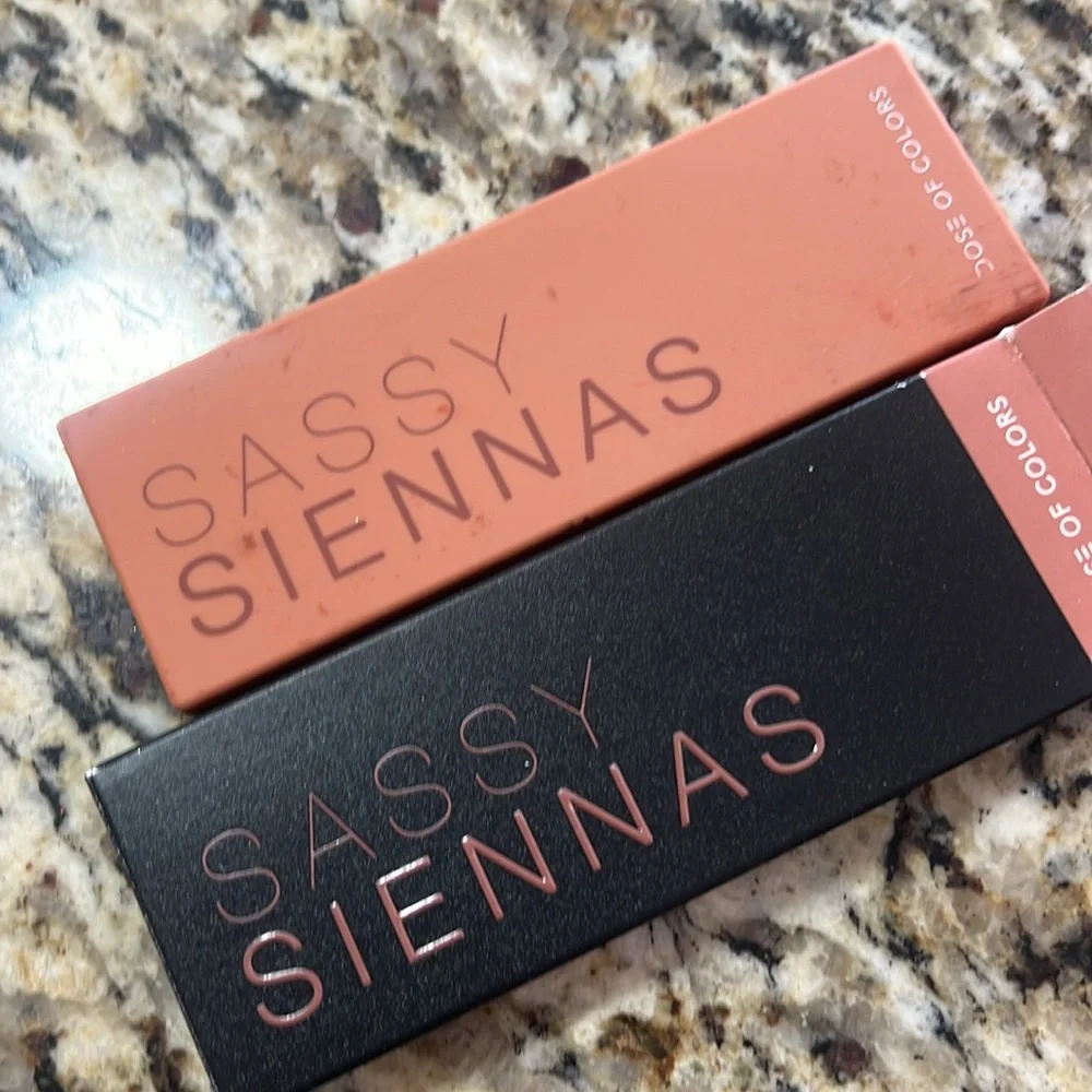 🌙♣️Sassy Siennas Dose Of Color Eyeshadow Palette